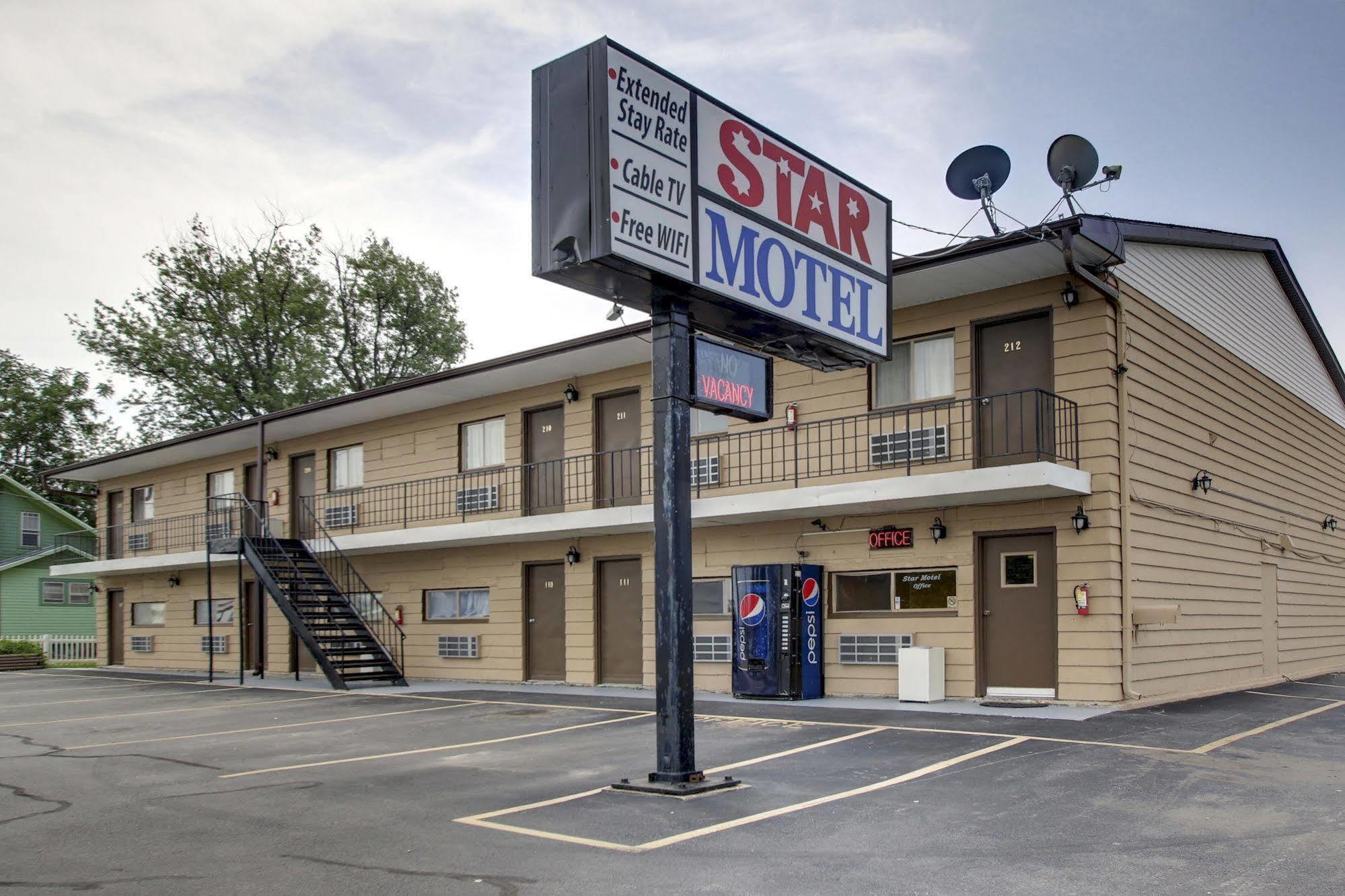 Star Motel Macomb Exterior photo